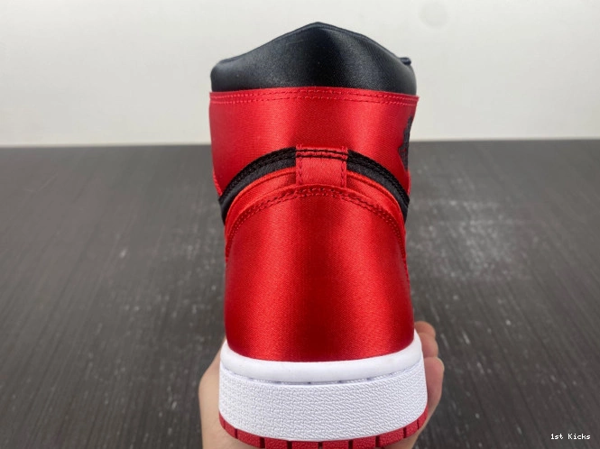 FD4810-061 1 Satin High Jordan WMNS Bred OG Air 0520